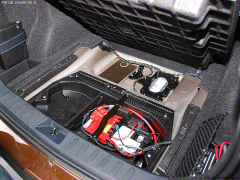 2010�� xDrive28i