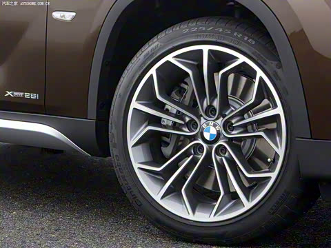 2010�� xDrive28i