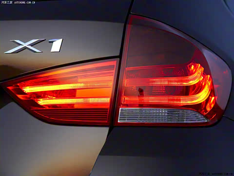 2010�� xDrive28i