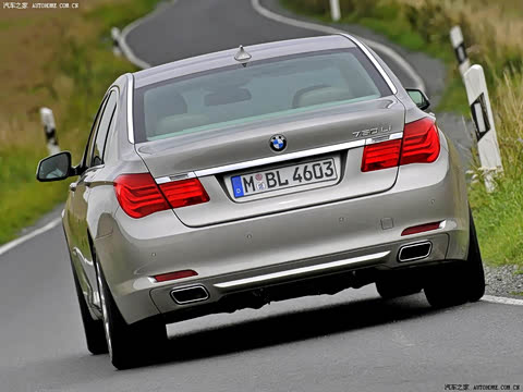 2009�� 750Li������