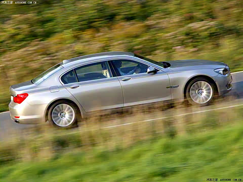 2009�� 750Li������