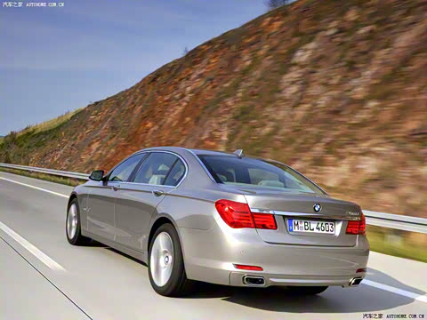 2009�� 750Li������