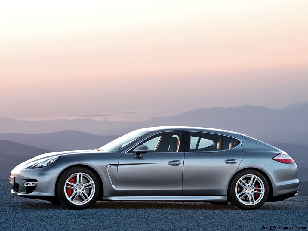 保时捷 panamera 2010款 panamera turbo 4.8t