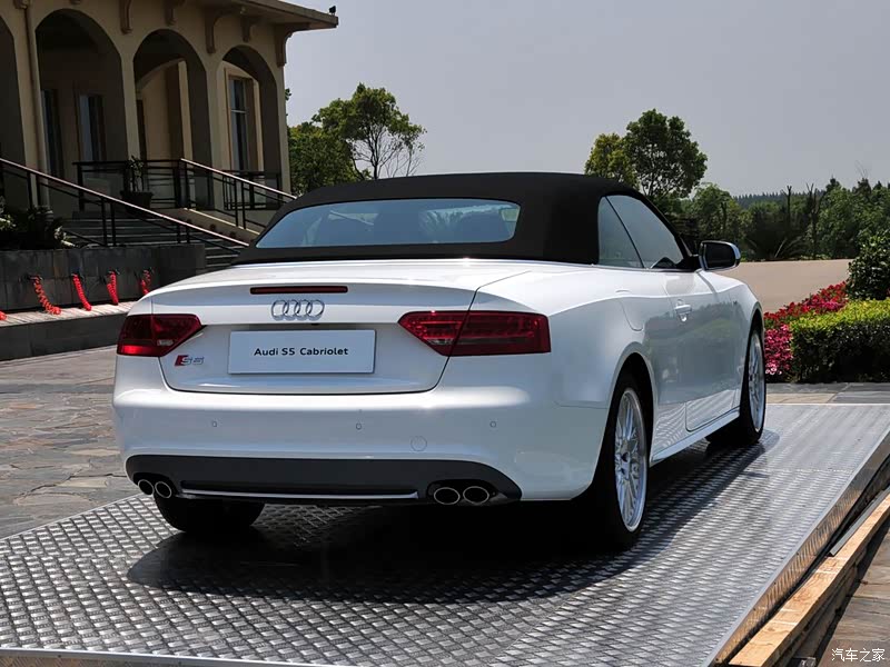 奥迪(进口) 奥迪s5 2010款 3.0t s5 cabriolet