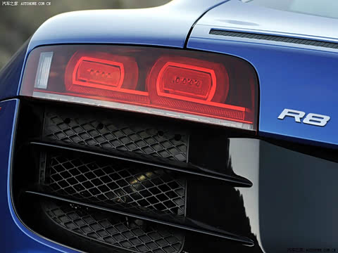 2010�� 5.2 FSI quattro