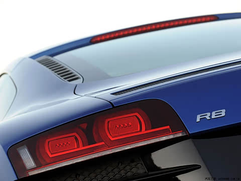 2010�� 5.2 FSI quattro