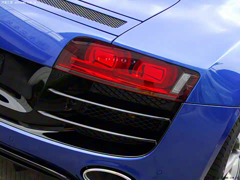 2010�� 5.2 FSI quattro