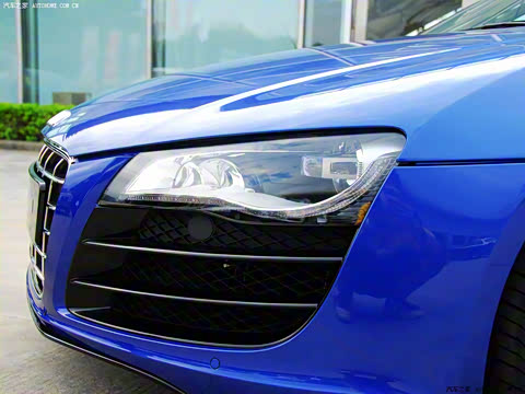 2010�� 5.2 FSI quattro