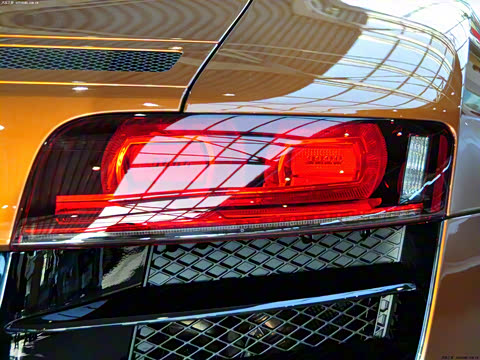 2010�� 5.2 FSI quattro