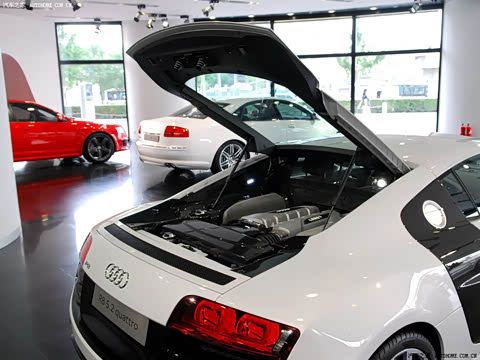 2010�� 5.2 FSI quattro