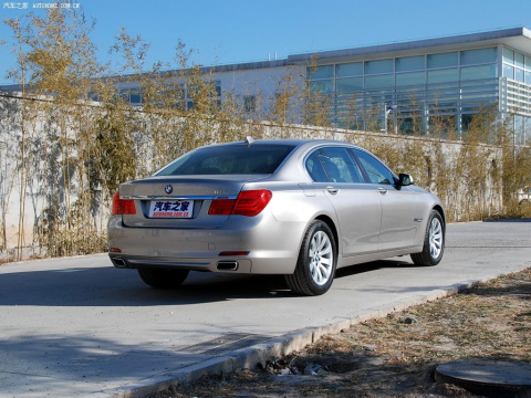 2009 740Li