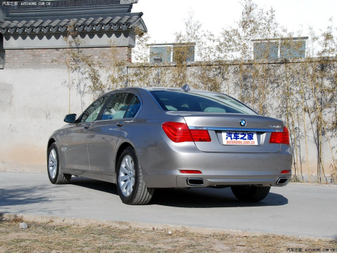 2009 740Li