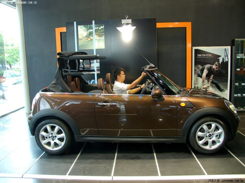 2009 1.6L COOPER CABRIO