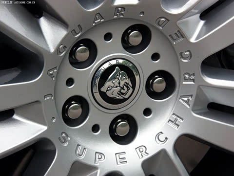 2009�� XFR 5.0L V8��е��ѹ��