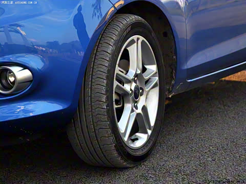 2009�� ���� 1.5L �ֶ��˶���