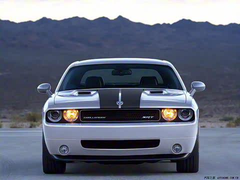 2009�� 6.1L SRT8 Silver