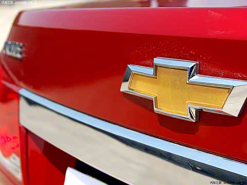 2009�� 1.8L SX AT