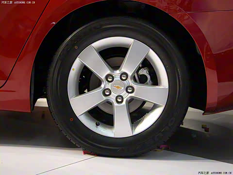 2009�� 1.8L SX AT