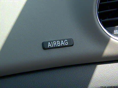 2009�� 1.8L SX AT