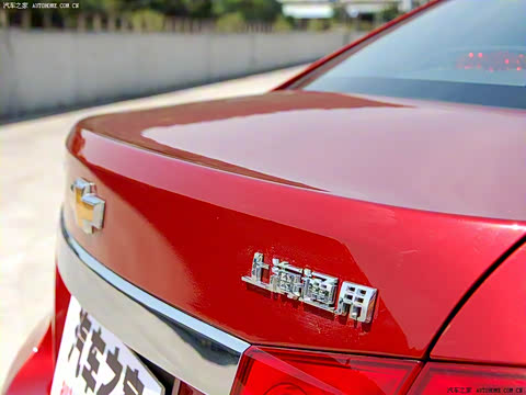 2009�� 1.8L SX AT