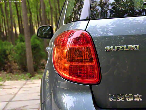 2009�� ���� 1.8L �ֶ��˶���