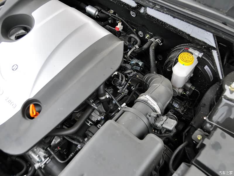 奇瑞汽车 瑞麒g6 2011款 2.0t 自动旗舰型