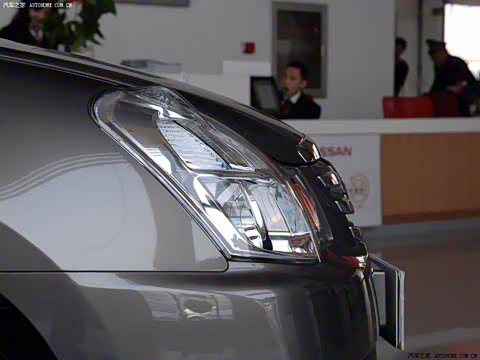 2009�� 2.0XL CVT�Ƽ��촰��