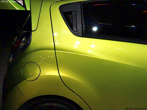 2011�� 1.0 SX AT