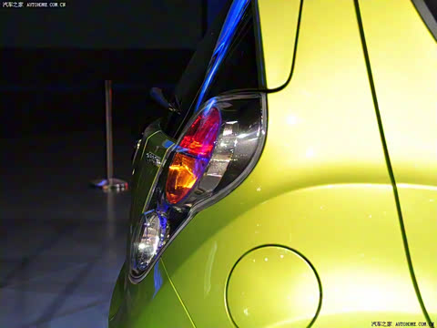 2011�� 1.0 SX AT