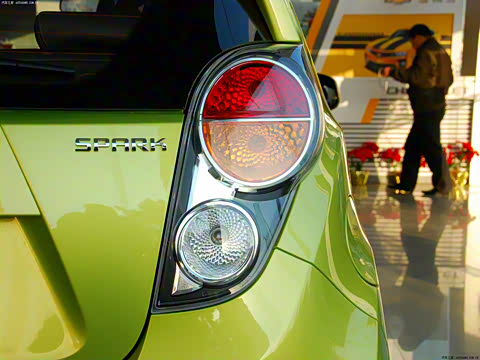 2011�� 1.0 SX AT