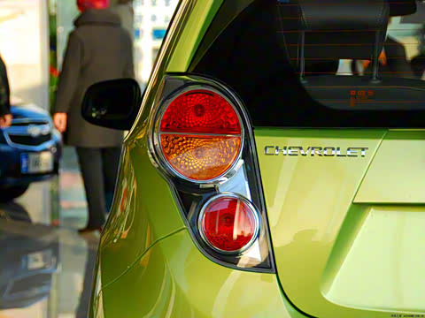 2011�� 1.0 SX AT