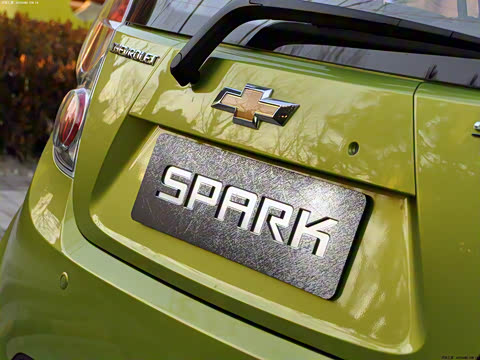 2011�� 1.0 SX AT