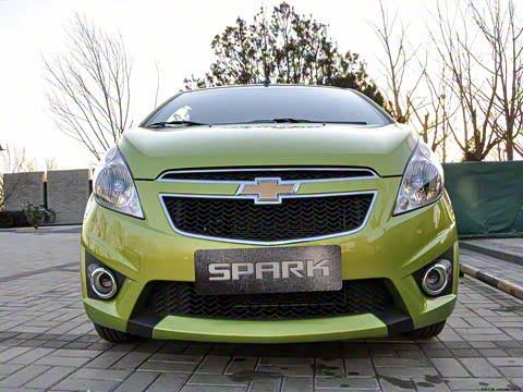 2011�� 1.0 SX AT