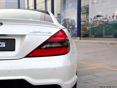 2009�� AMG SL 63