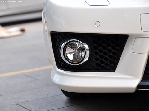 2009�� AMG SL 63