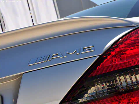 2009�� AMG SL 63