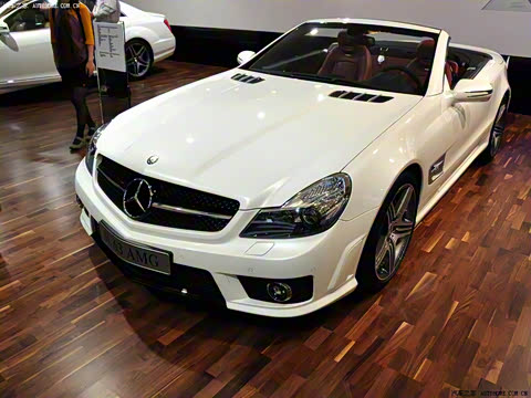 2009�� AMG SL 63