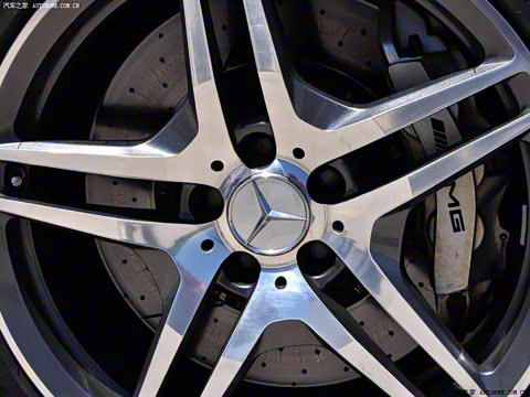 2009�� AMG SL 63