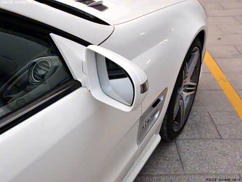 2009�� AMG SL 63