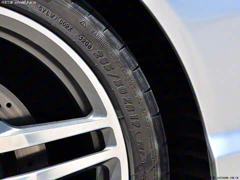 2009�� AMG SL 63