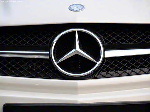 2009�� AMG SL 63