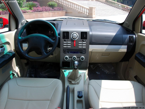 2009  2.0L ֶ 4WD