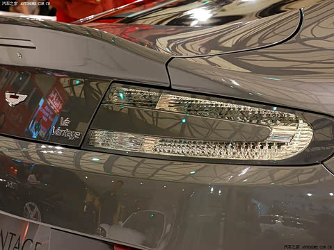 2009�� 6.0L Manual Coupe