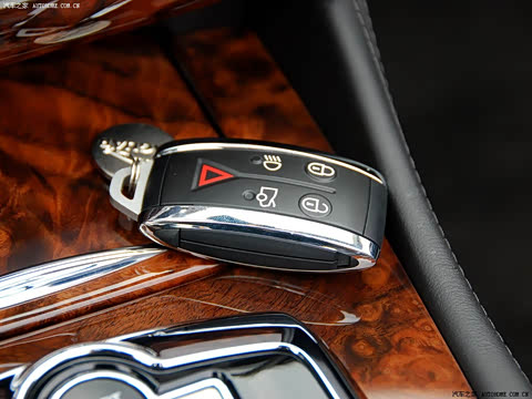 2009�� XKR 5.0L V8��е��ѹ�����ܳ�