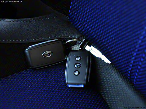 2009�� 1.5L �ֶ���ɰ�