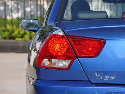 2009�� 1.5L �ֶ���ɰ�