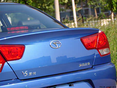 2009�� 1.5L �ֶ���ɰ�