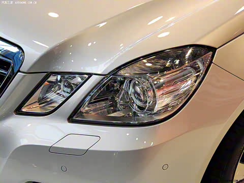 2009�� E 300 ʱ����