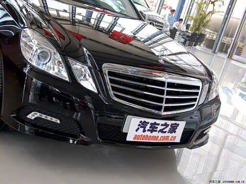 2009�� E 300 ʱ����