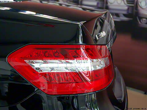 2009�� E 300 ʱ����